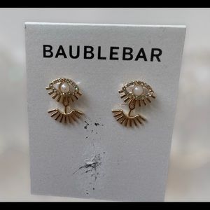 Unique eye earrings
